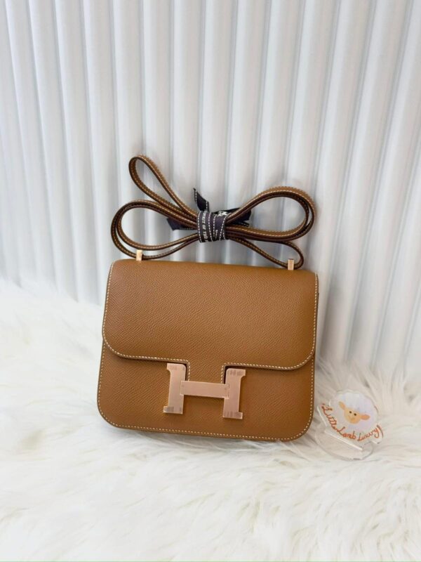 Constance Mini
