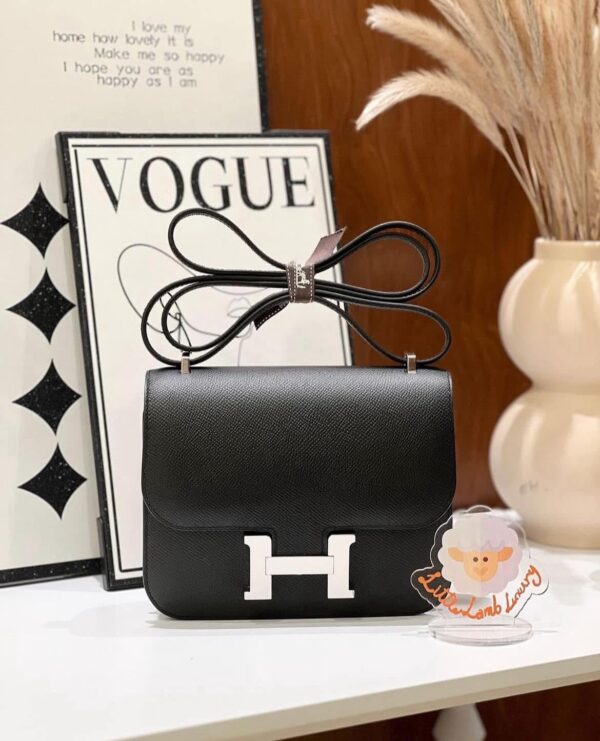 Constance Mini