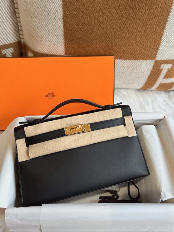 Kelly Pochette